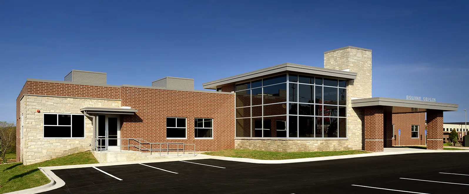 CMH OB/GYN & Pediatric Clinic building exterior